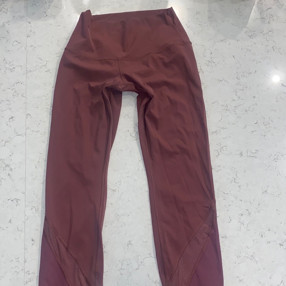 MAUVE LULULEMON WUNDER UNDER LEGGINGS